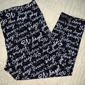 Victoria’s Secret cropped leggings size L